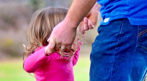 I papà separati di Savona chiedono una firma nel giorno della Festa del Papà