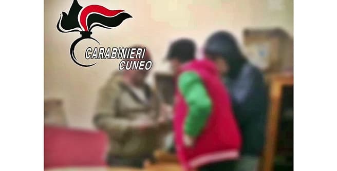 Viene adescato da una 17enne ma all’incontro trova due rapinatori – VIDEO